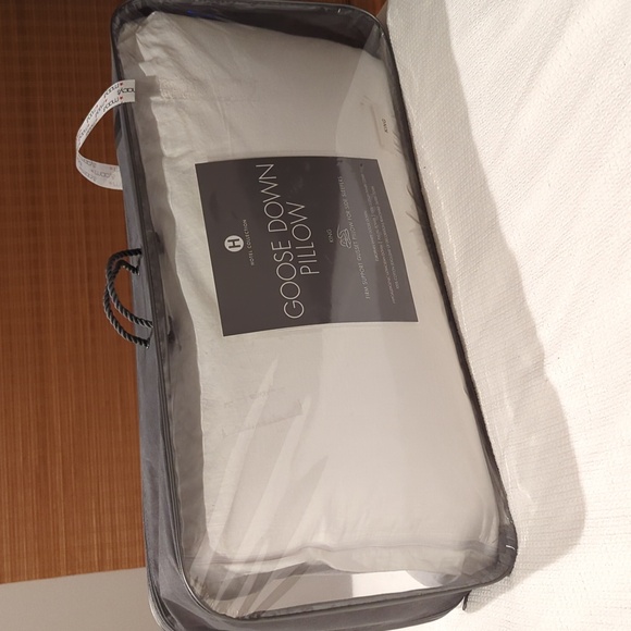 NWT Goose Down Pillow - Picture 3 of 8